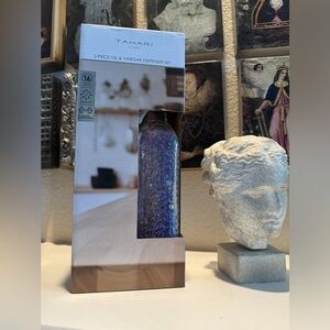 Tahari Home Two Piece Olive Oil and Vinegar Dispenser Bottles New In Box